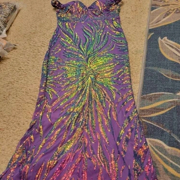Purple,  Graphic,  Random Print,  Contrast Sequined, Off Shoulder Mermai… - Picture 10 of 13